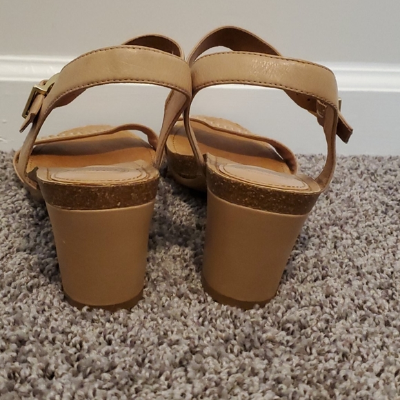 Nurture Block Heel Sandal - Picture 3 of 7